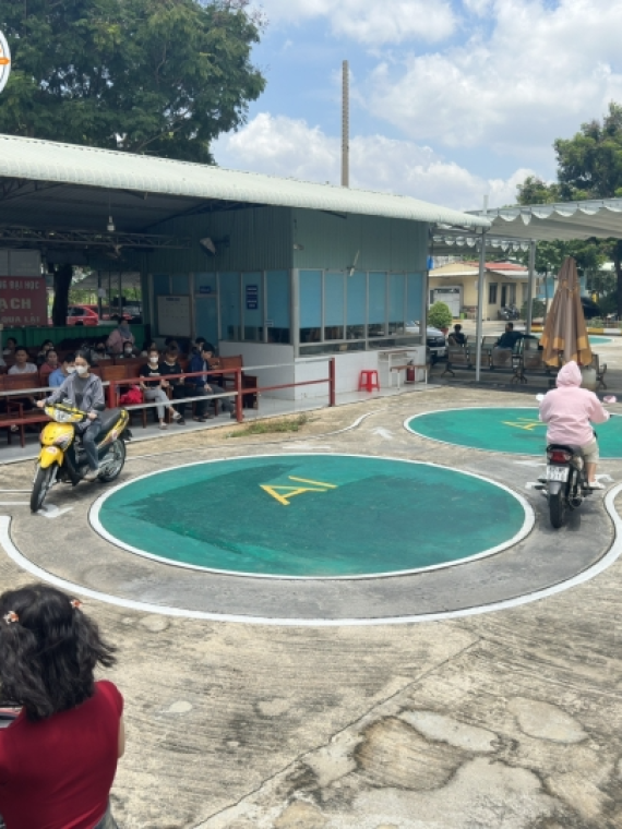 Khoá Học Thi Bằng Lái Xe Máy A1 và A