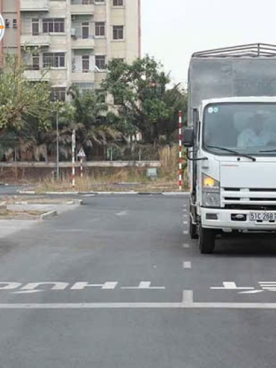 Khoá Học Thi Bằng Lái Xe Ô Tô C